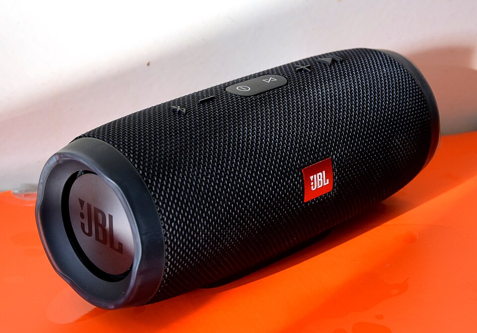 JBL Charge 5